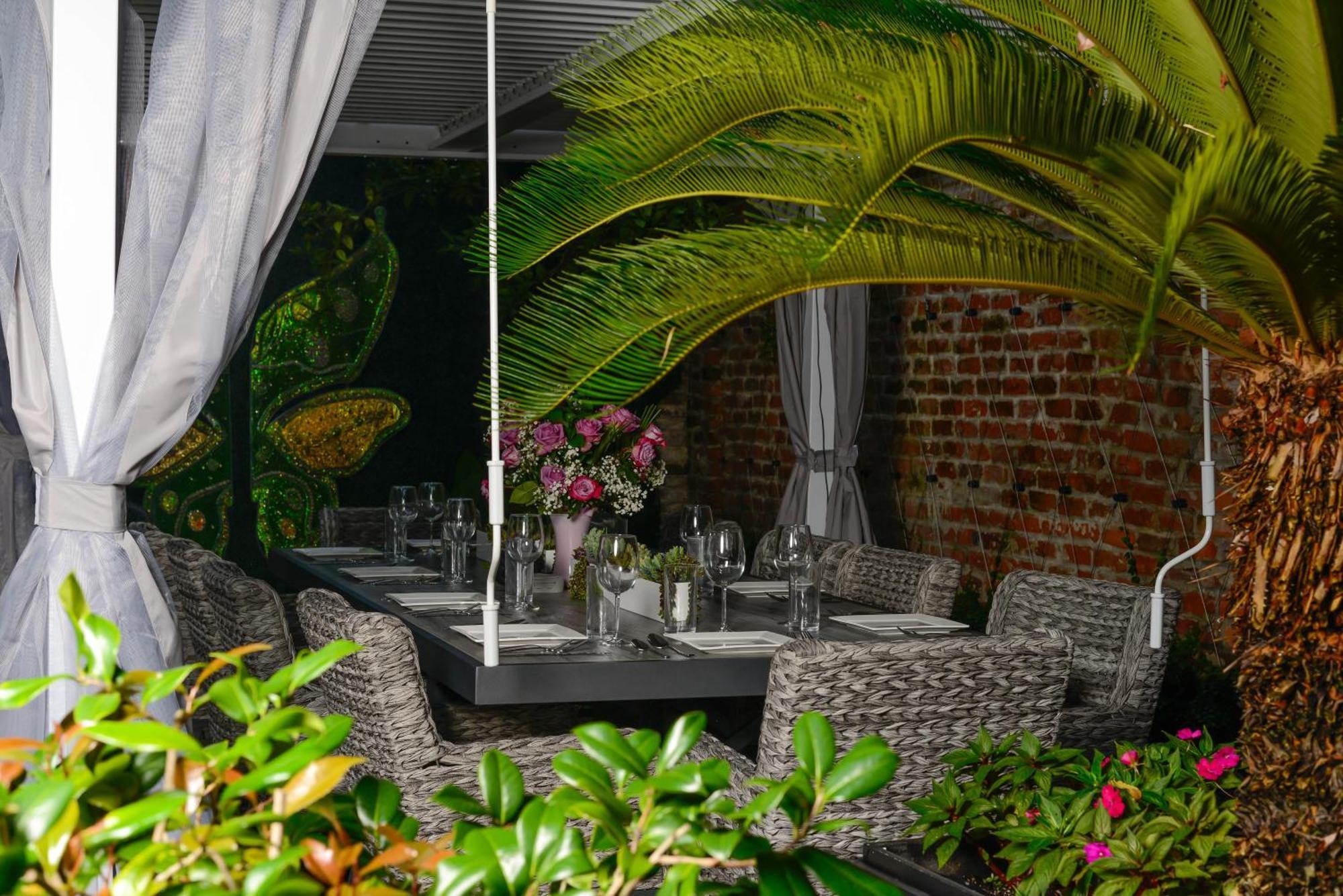 7 Bedroom - Sleeps 14! Next To Bourbon Street New Orleans Exterior photo