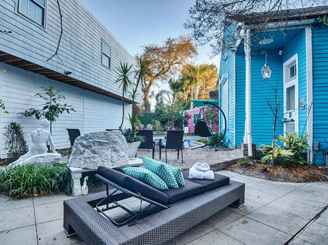 7 Bedroom - Sleeps 14! Next To Bourbon Street New Orleans Exterior photo